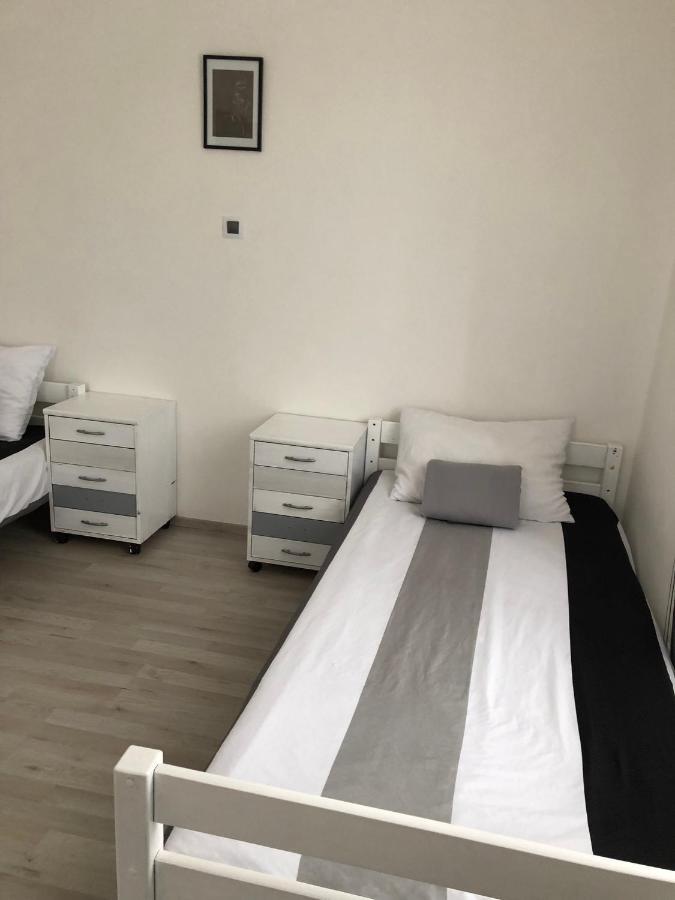 Mija Apartman S Vinnym Sklipkem, Zahradou A Grilem Kájov Exterior foto